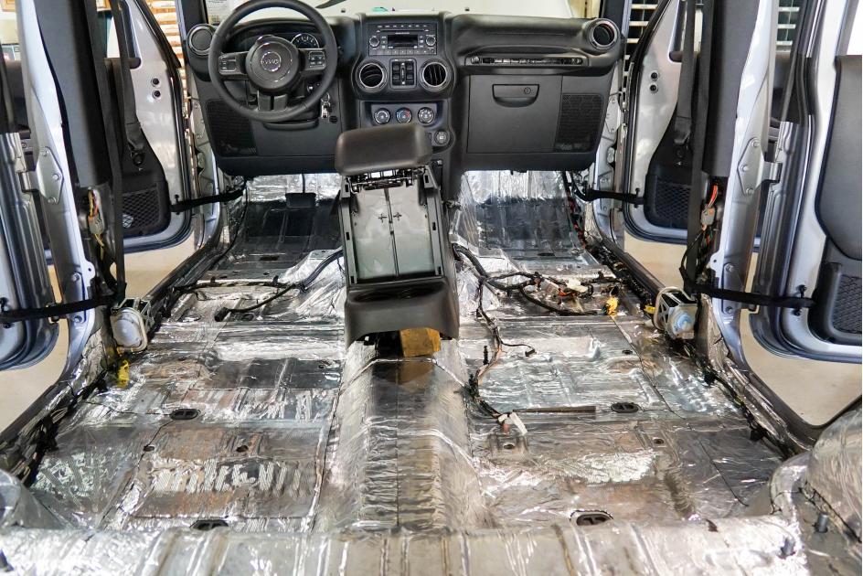 HushMat Jeep Wrangler 2004-2006 Floor Deadening and Insulation Kit 665261